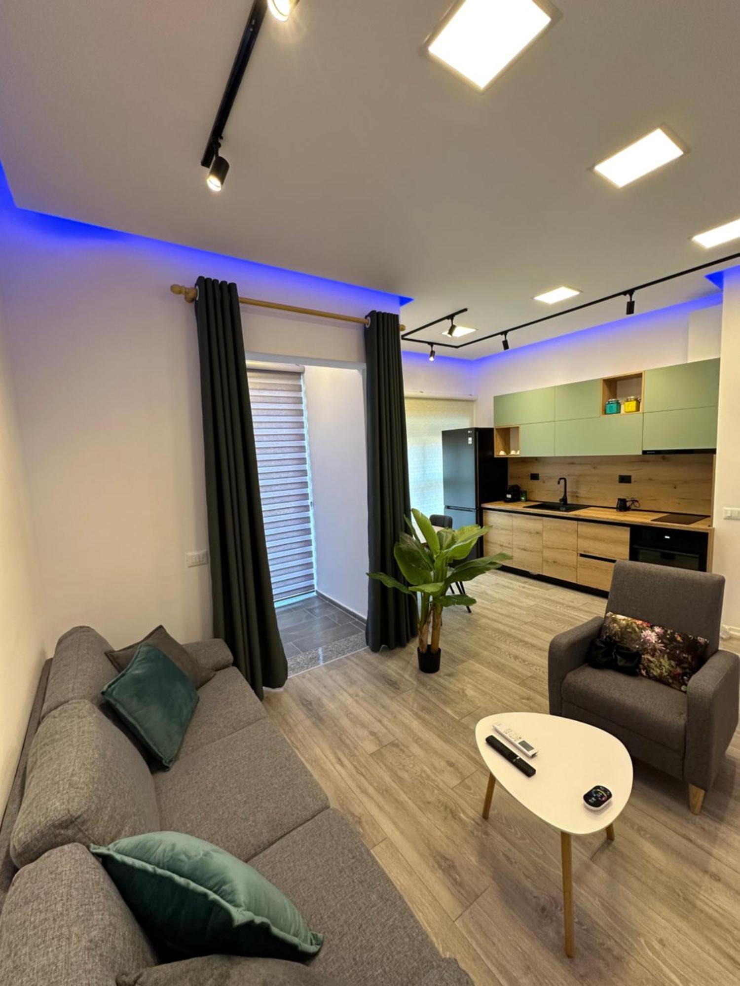 Sunflower Apartment Tirana Extérieur photo