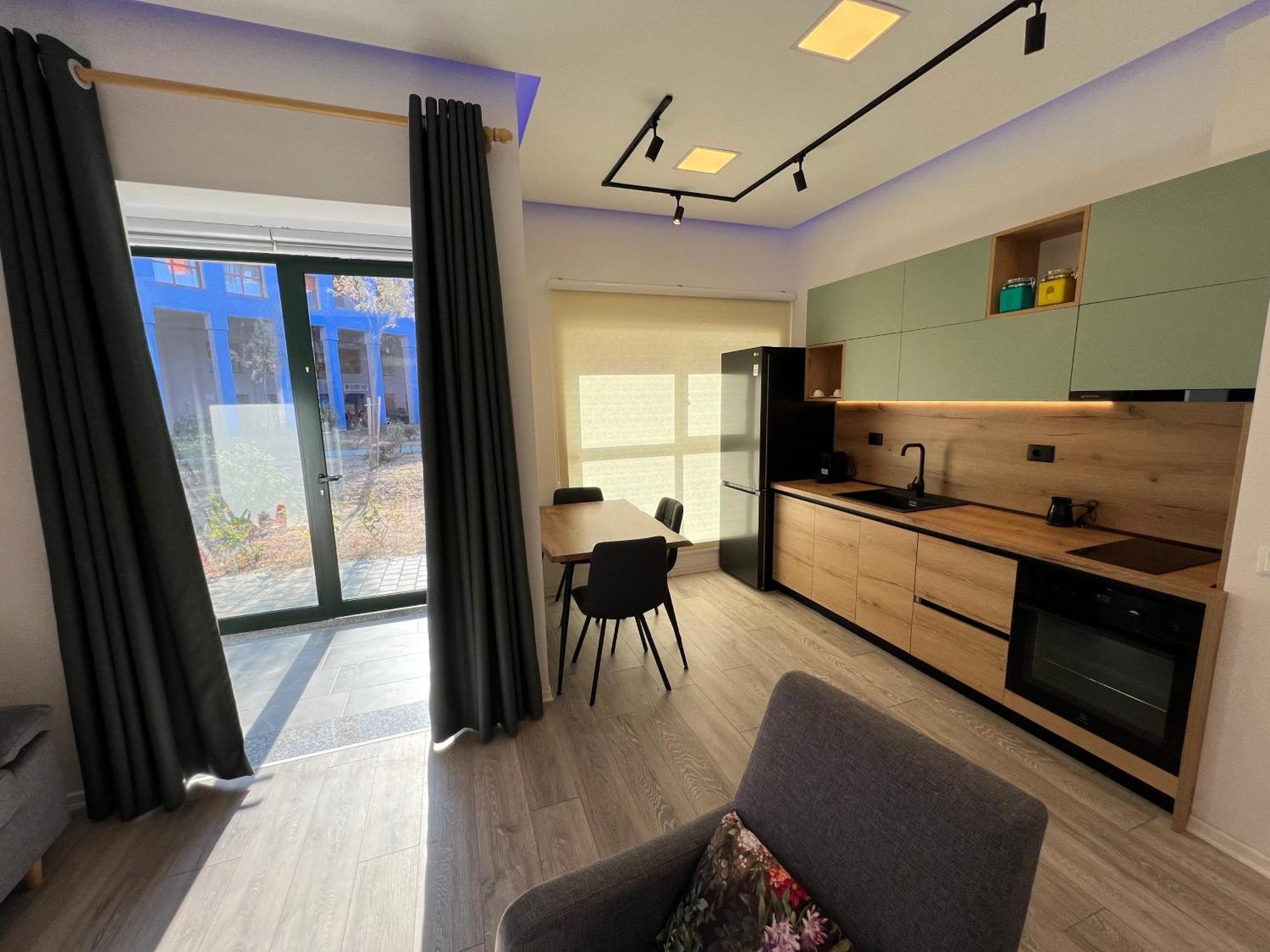 Sunflower Apartment Tirana Extérieur photo